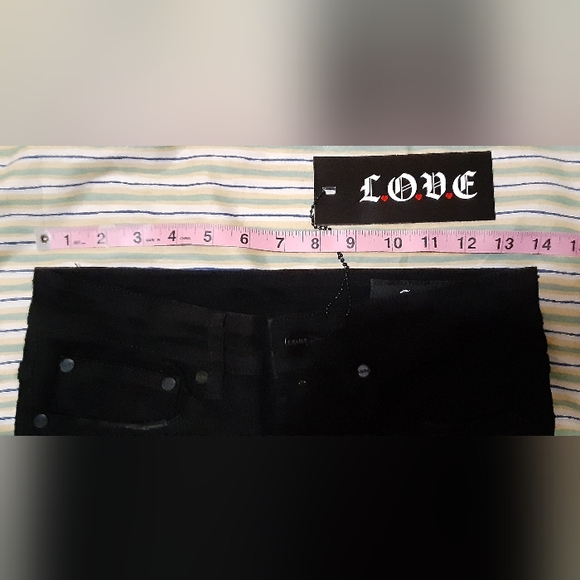 L.O.V.E. barbwire hearts, black, blinged LOVE, size 28, new, jeans - Picture 11 of 14